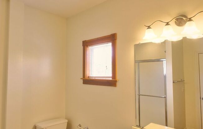 3 beds, 2 baths, 1,750 sqft, $2,266