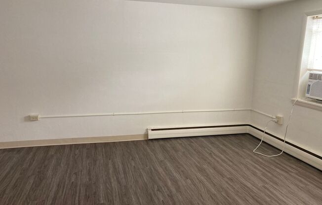 1 bed, 1 bath, 590 sqft, $845