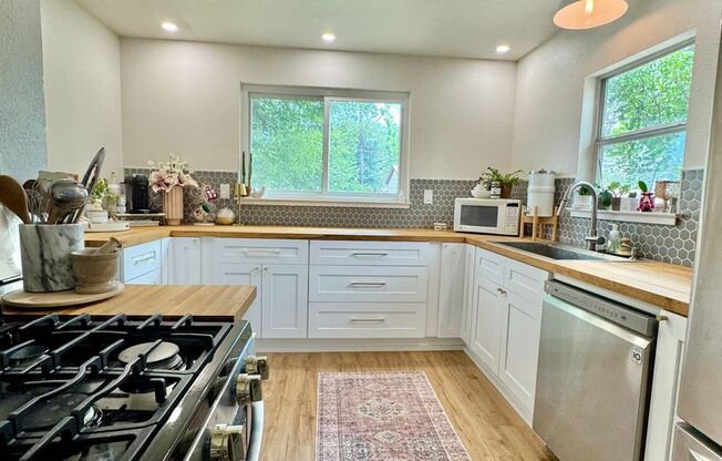 Adorable Highland Park Bungalow for Rent