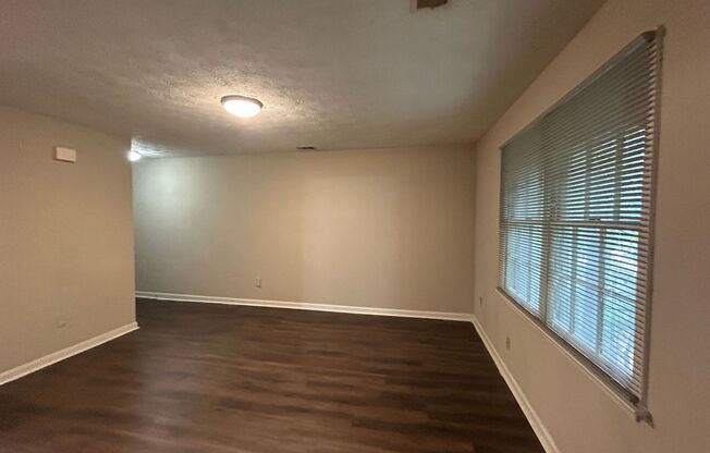 1 bed, 1 bath, $1,045