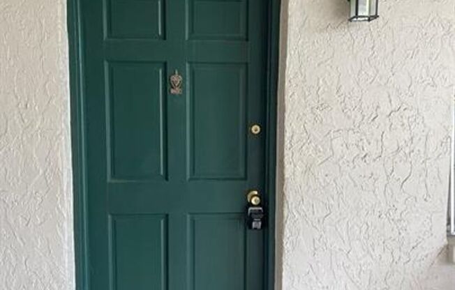 Charming 2-Bedroom Home in an Unbeatable Location!