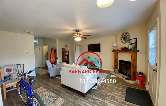Available August 1: 3 bed/2 Bath with 2 Car Garage and Fenced Yard