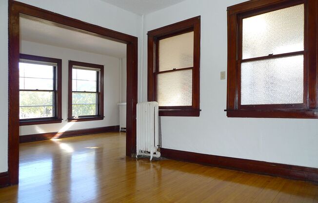 1 bed, 1 bath, 410 sqft, $960, Unit 22 - 12