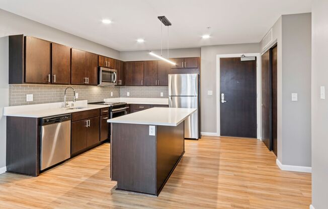 2 beds, 2 baths, 940 sqft, $2,055, Unit Unit 210