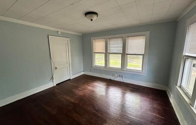 2 Bedroom 1 Bath Home for Rent!!