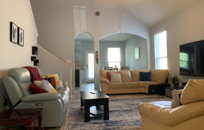 5900 ZACHARY SCOTT ST