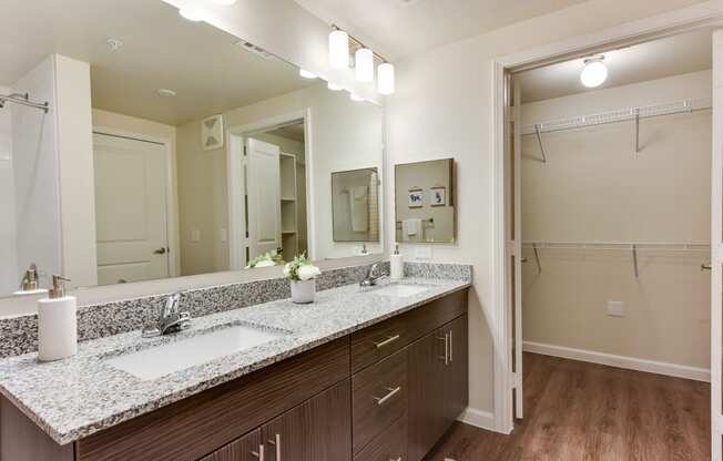 B1 Master Bathroom