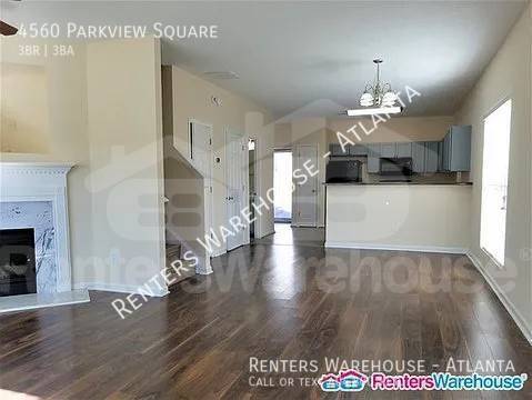 4560 PARKVIEW SQ