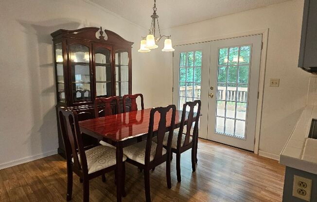 8106 Tamaplais Ct. Single family 3 beb 2 bath..Avail NOW!! RENT SPECIAL $200 OFF 1ST MONTHS RENT