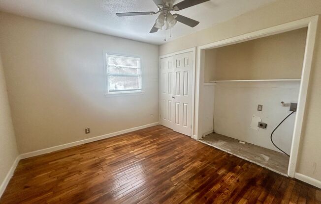 Self Showing- 3 bed 2 bath Move In Ready