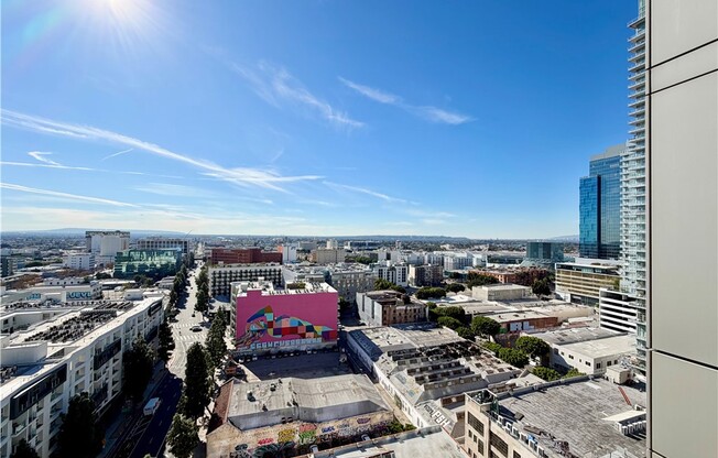 2 beds, 2.5 baths, 2,346 sqft, $6,800, Unit 1701