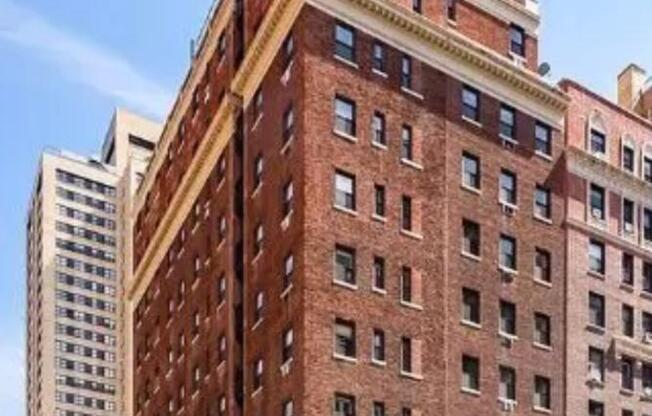 2 beds, 1 bath, $6,200, Unit A6