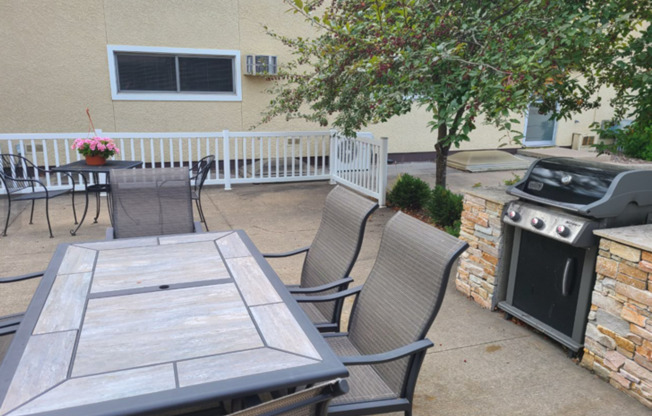 1 bed, 1 bath, 500 sqft, $925, Unit 3715-206