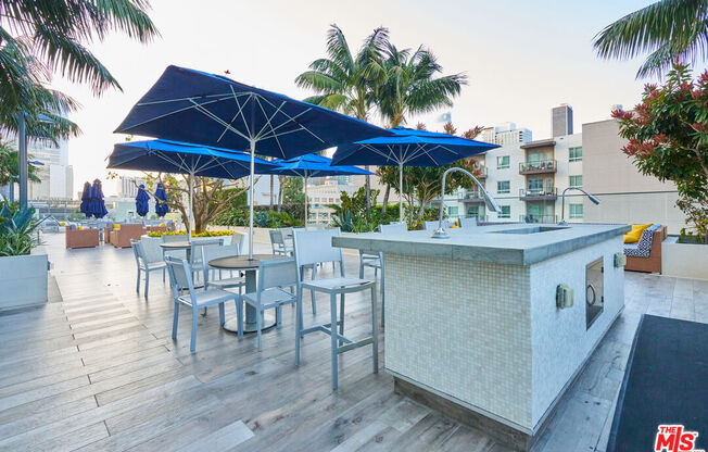 1 bed, 1 bath, 840 sqft, $3,300, Unit 1908