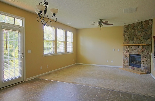 Gorgeous 3 Bedroom Home in Windcrest Subdivision - Available September 10th!