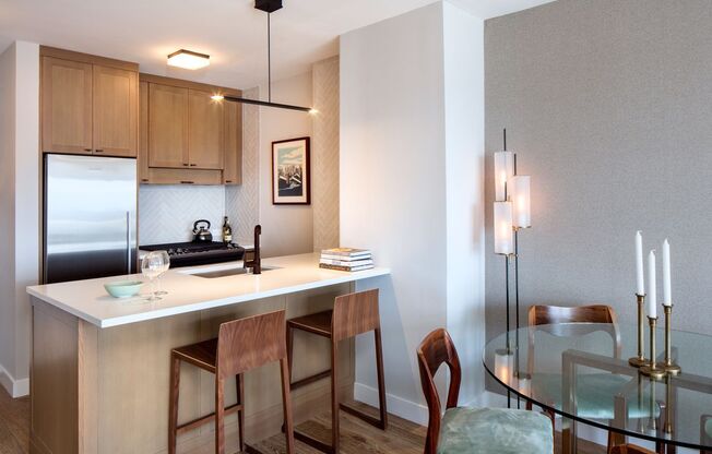 1 bed, 1 bath, 681 sqft, $4,735, Unit 8E