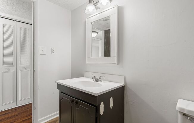 2 beds, 1.5 baths, 957 sqft, $1,497, Unit 1729E
