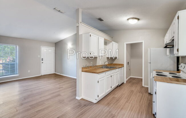 3 beds, 1 bath, 1,063 sqft, $1,750