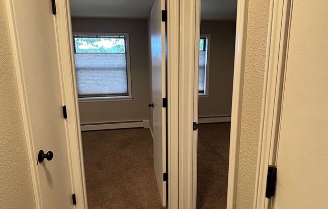 2 beds, 1 bath, 750 sqft, $1,750, Unit 12
