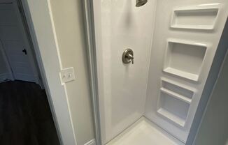 1122 S Walnut
