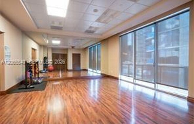 1 bed, 1.5 baths, $3,100, Unit # 206