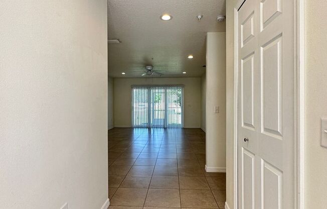 2/1 and 2/2 MAIDEN LANE APTS AVAILABLE NOW!