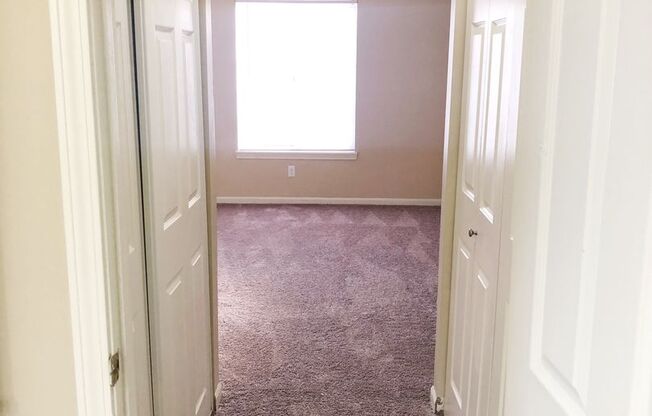 1 bed, 1 bath, 761 sqft, $1,118, Unit 8456f