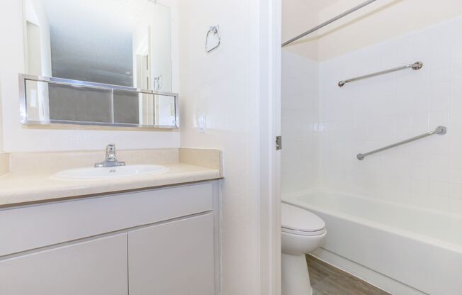 Studio, 1 bath, 520 sqft, $685, Unit 317