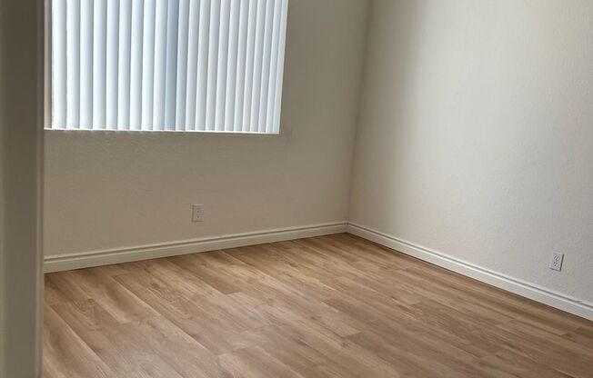 1 bed, 1 bath, 700 sqft, $1,795, Unit 112