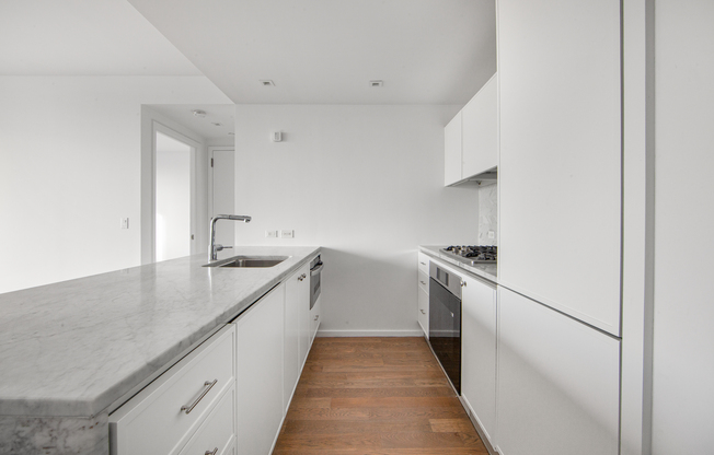 1 bed, 1 bath, $4,435, Unit 7B