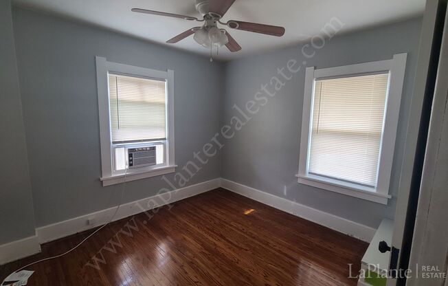 3 beds, 1 bath, $1,300