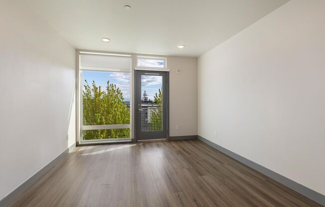 Studio, 1 bath, 288 sqft, $1,395, Unit 416