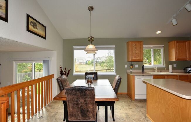 403 PEYTON DR