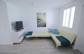 Spacious unfurnished 2 BEDS/2BATH in the heart of South Beach!