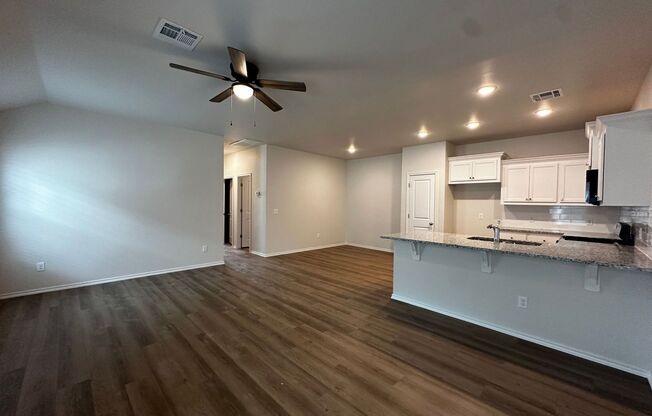 Brand New Construction!! 2Bed 2 Bath 2 Car Garage In Bethany!!