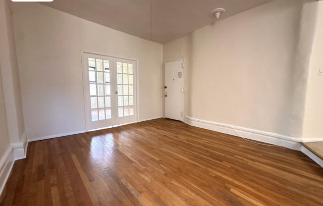 520 W 123 ST