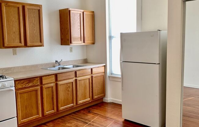 Studio, 1 bath, $1,150, Unit 3338-1