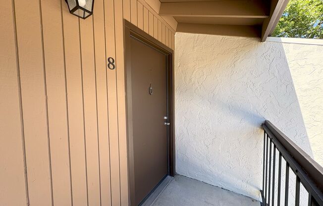 2 Bedroom 2 Bathroom Unit Close to Downtown Menlo Park