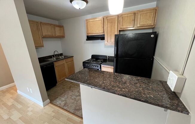 1 bed, 1 bath, $1,025, Unit Unit 19