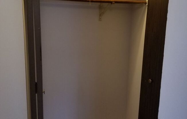 JER & Associates 5810