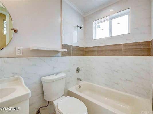 1 bed, 1 bath, 420 sqft, $2,400