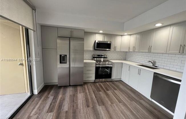 8635 NW 8th St unit 211 (A11985644)