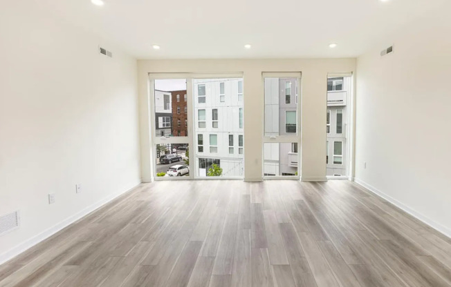 2 beds, 2 baths, 900 sqft, $1,795, Unit Unit 1655 D