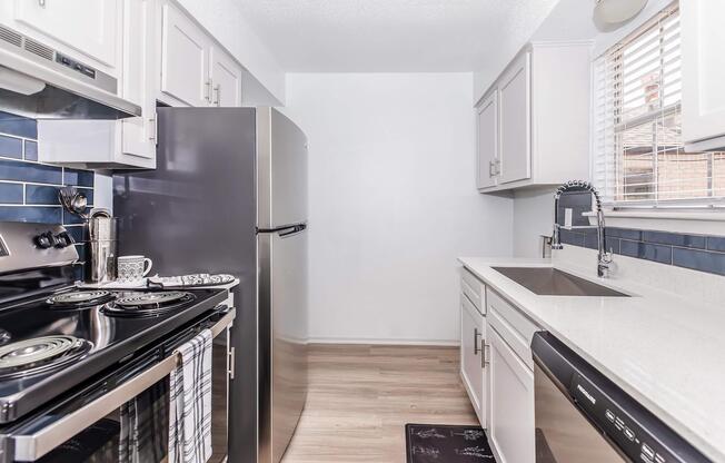 3 beds, 2 baths, 1,332 sqft, $1,861