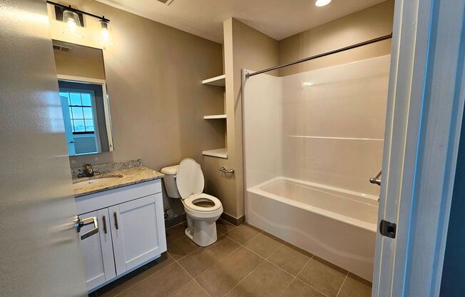 1 bed, 1 bath, 789 sqft, $2,200, Unit UNIT 615