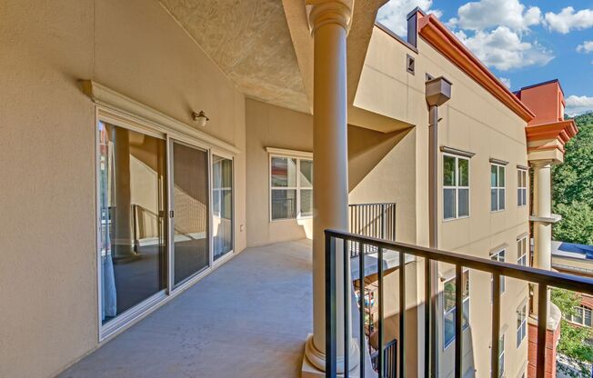 2 beds, 3 baths, $3,750, Unit Unit 718