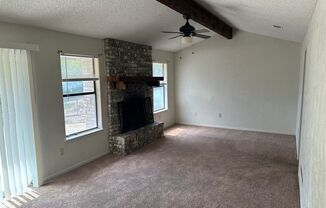 2 beds, 1 bath, $950