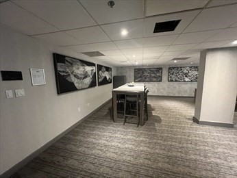 1 bed, 1 bath, 663 sqft, $3,250, Unit 827