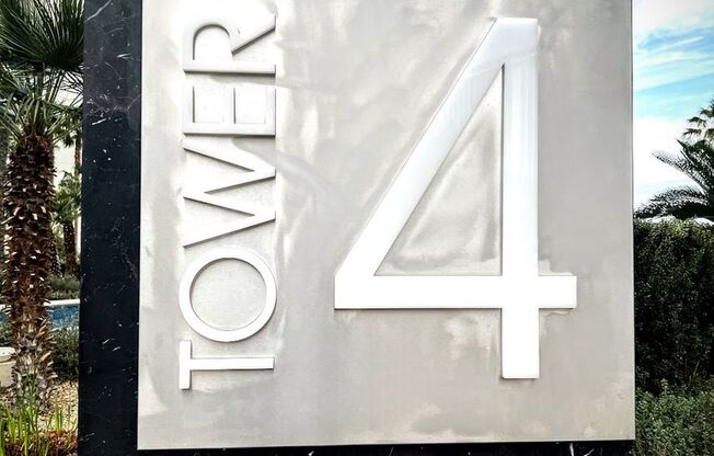 Turnberry Place - 2 Bedroom 2 Bath Condo