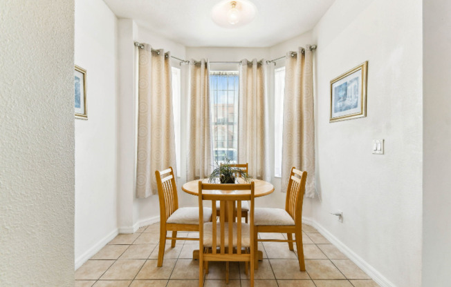 1180 S BCH CIR